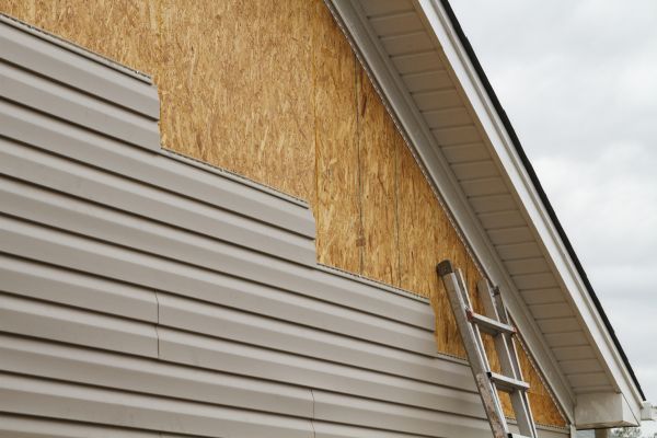 Grey Vinyl Siding Installation in Herndon