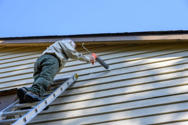 Cost of Vinyl Siding Caulk Repair in Herndon