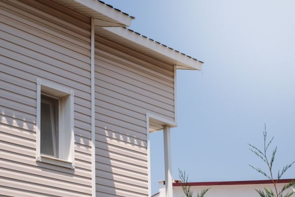 Cost of Vinyl Siding Hole Repair in Herndon